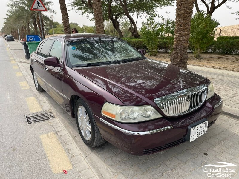 لنكولن تاون كار موديل 2008