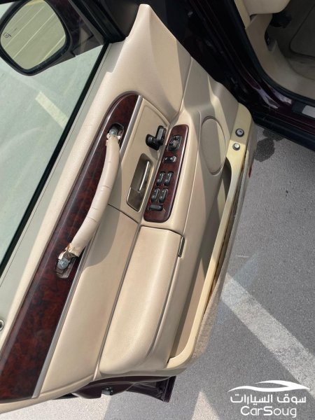 لنكولن تاون كار موديل 2008 لارج