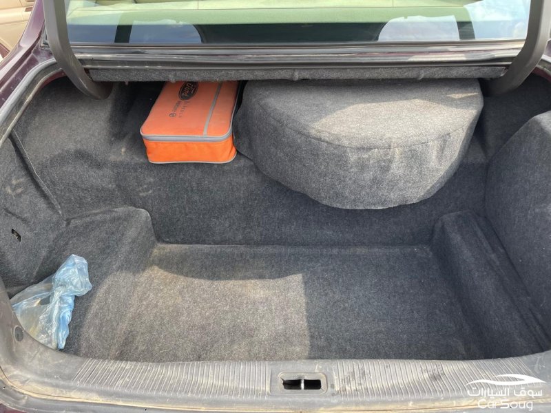 لنكولن تاون كار موديل 2008 لارج