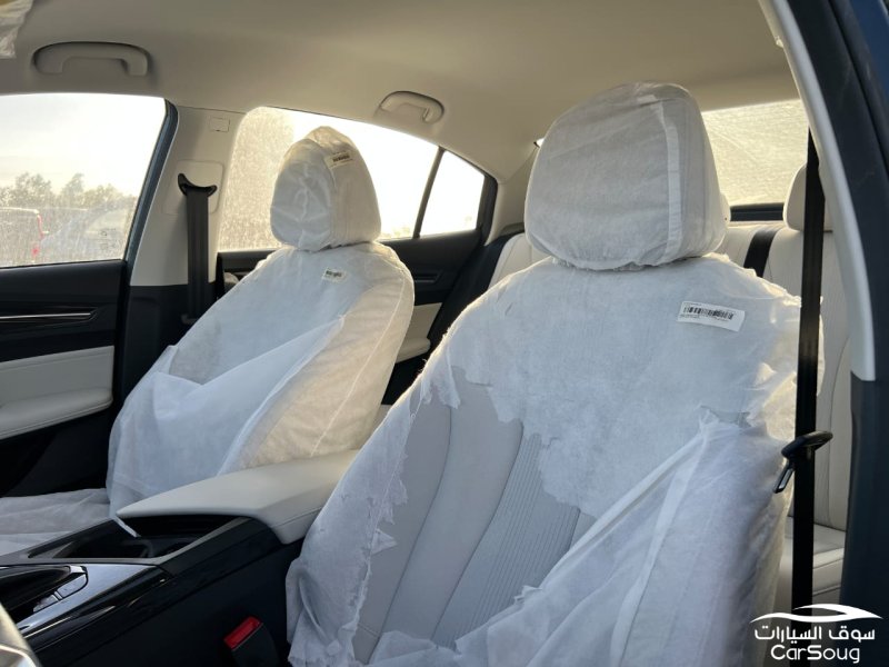 ام جي MG 5 ستاندرد موديل 2025