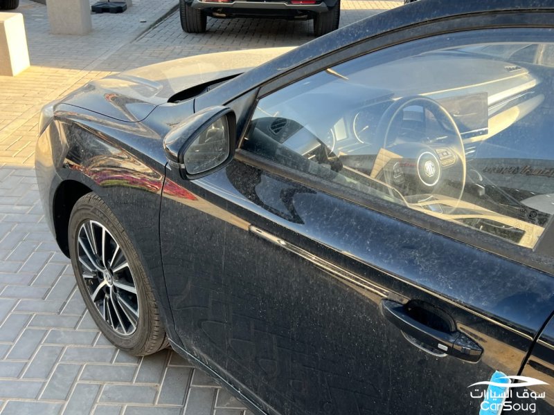 ام جي MG 5 ستاندرد موديل 2025