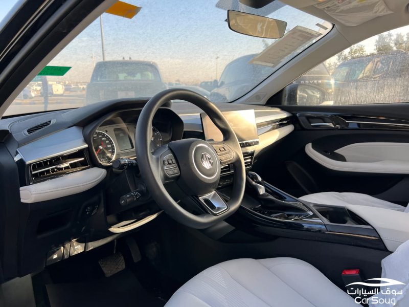 ام جي MG 5 ستاندرد موديل 2025