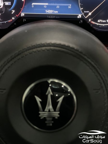 مازيراتي جريكاليه مودينا موديل 2023 فئة نايت بكج