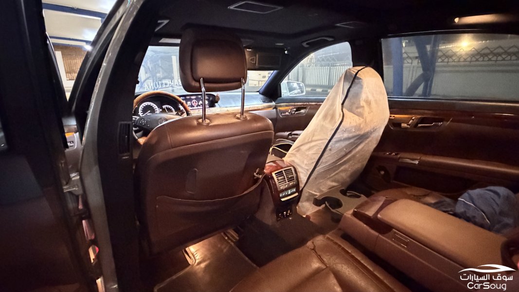 مرسيدس بنز موديل 2010