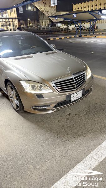 مرسيدس بنز موديل 2010