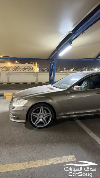 مرسيدس بنز موديل 2010