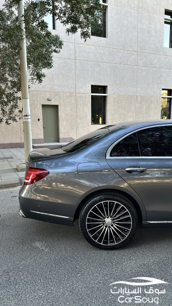 مرسيدس E300 موديل 2020 نظيفة