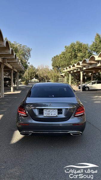 مرسيدس E300 موديل 2020 نظيفة