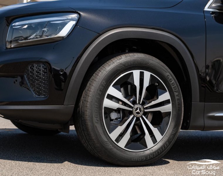 مرسيدس بنز GLB 200 موديل 2025