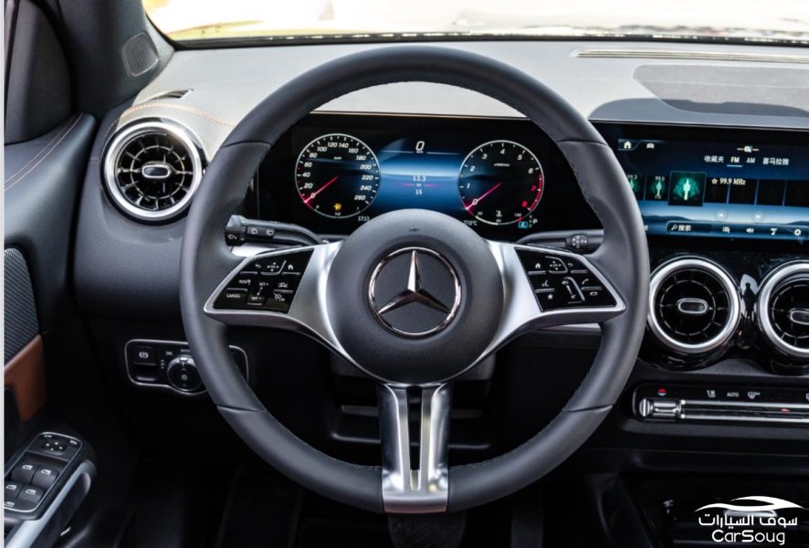 مرسيدس بنز GLB 200 موديل 2025