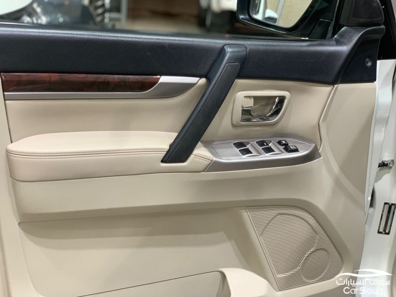 ميتسوبيشي باجيرو فل كامل 3.5 موديل 2018