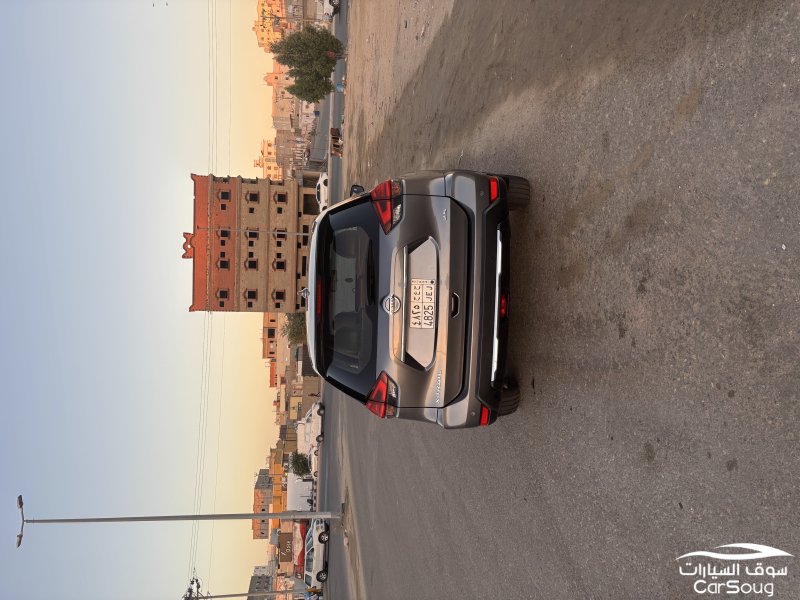 نيسان إكس تريل2021  دبل 7 ركاب نظيف