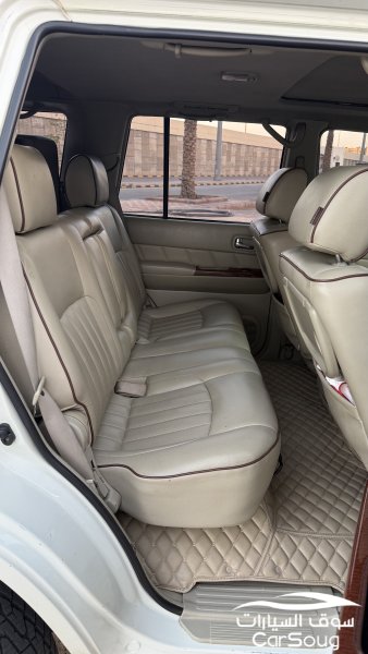 نيسان باترول سوبر سفاري داخلية بيج