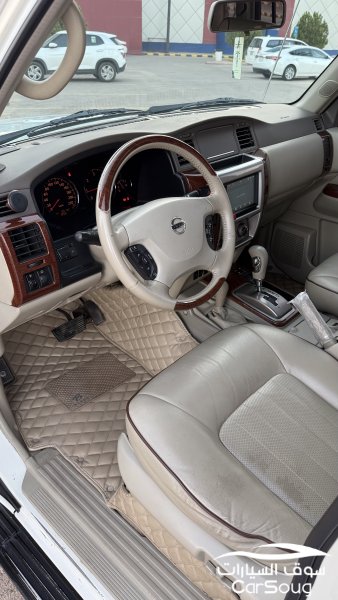 نيسان باترول سوبر سفاري داخلية بيج