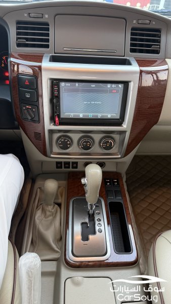 نيسان باترول سوبر سفاري داخلية بيج