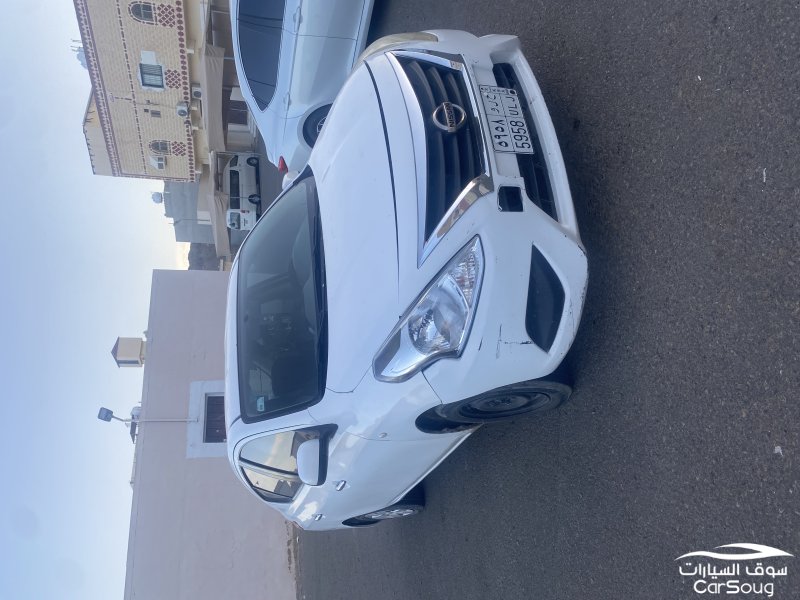 نيسان صني ٢٠١٥