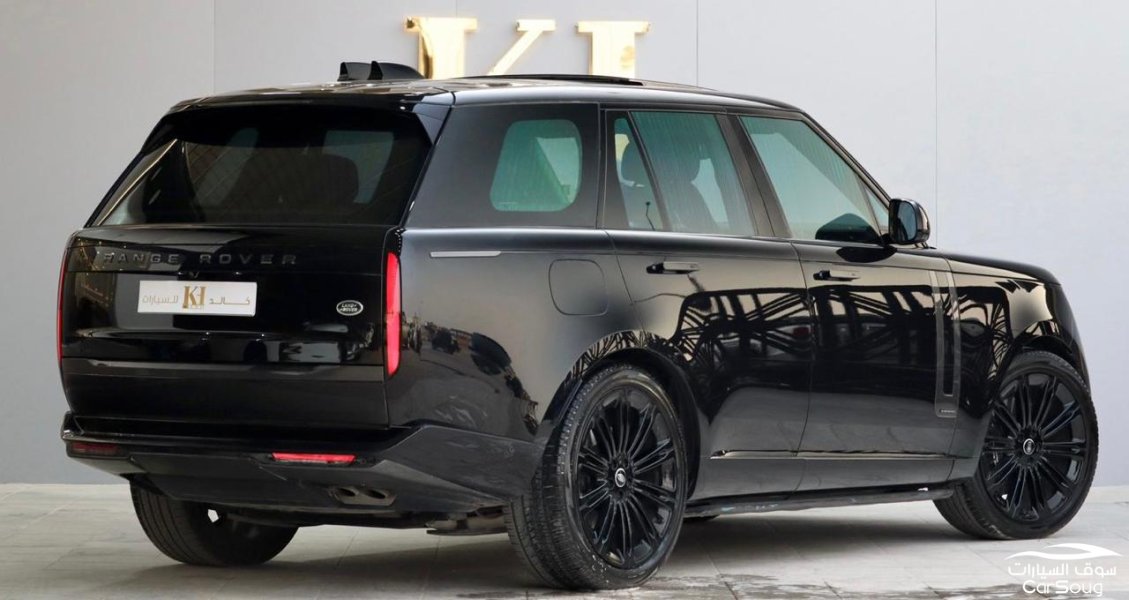 رنج روفر اوتوبيوجرافي بلاك اديشن موديل 2022