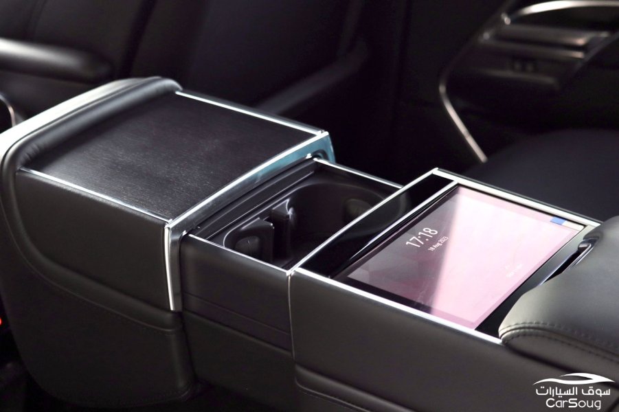 رنج روفر اوتوبيوجرافي بلاك اديشن موديل 2022