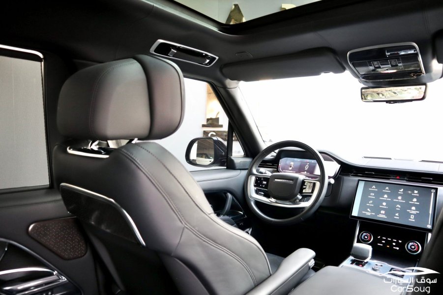 رنج روفر اوتوبيوجرافي بلاك اديشن موديل 2022