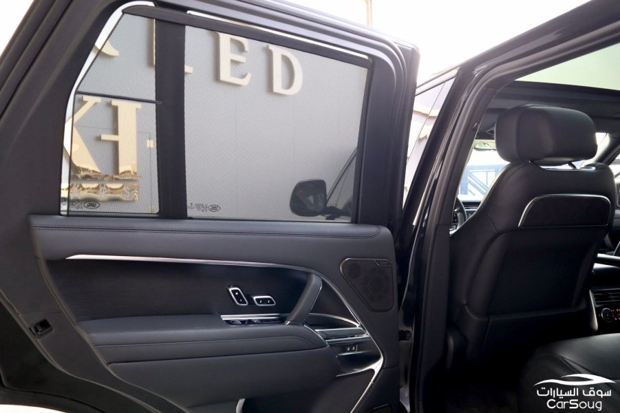 رنج روفر اوتوبيوجرافي بلاك اديشن موديل 2022