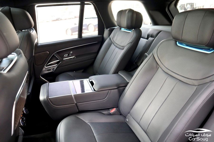 رنج روفر اوتوبيوجرافي بلاك اديشن موديل 2022