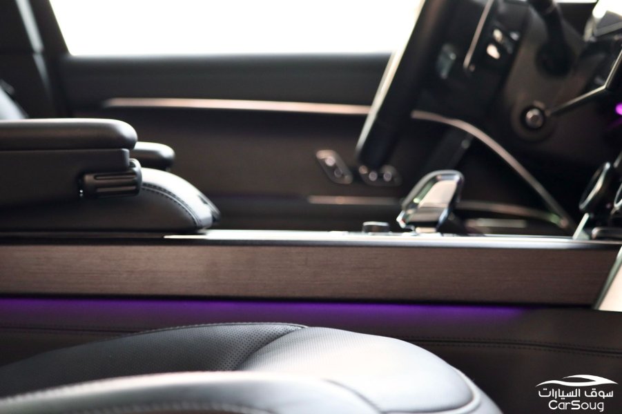 رنج روفر اوتوبيوجرافي بلاك اديشن موديل 2022