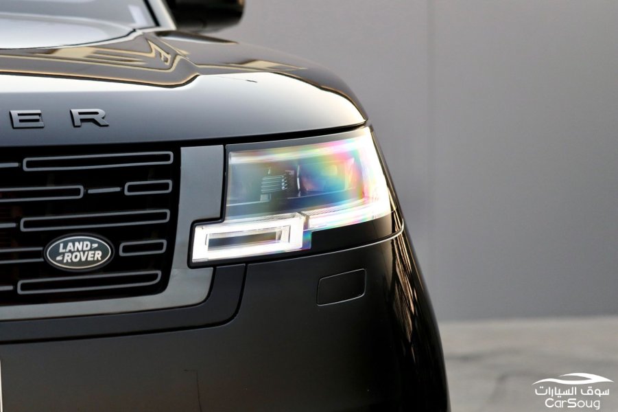 رنج روفر اوتوبيوجرافي بلاك اديشن موديل 2022