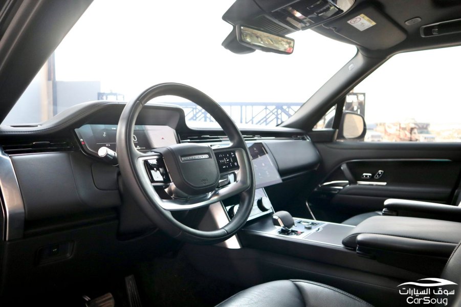 رنج روفر اوتوبيوجرافي بلاك اديشن موديل 2022