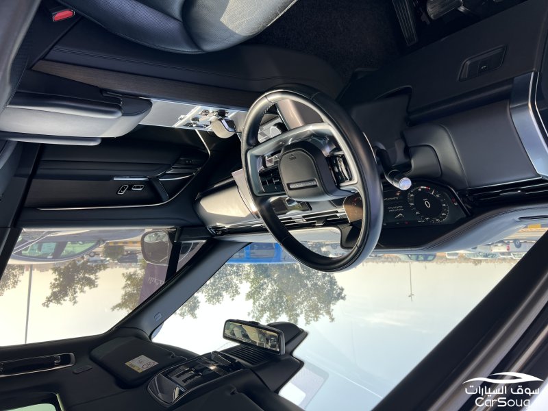 رنج روفر اوتوبيوجرافي بلاك اديشن موديل 2022