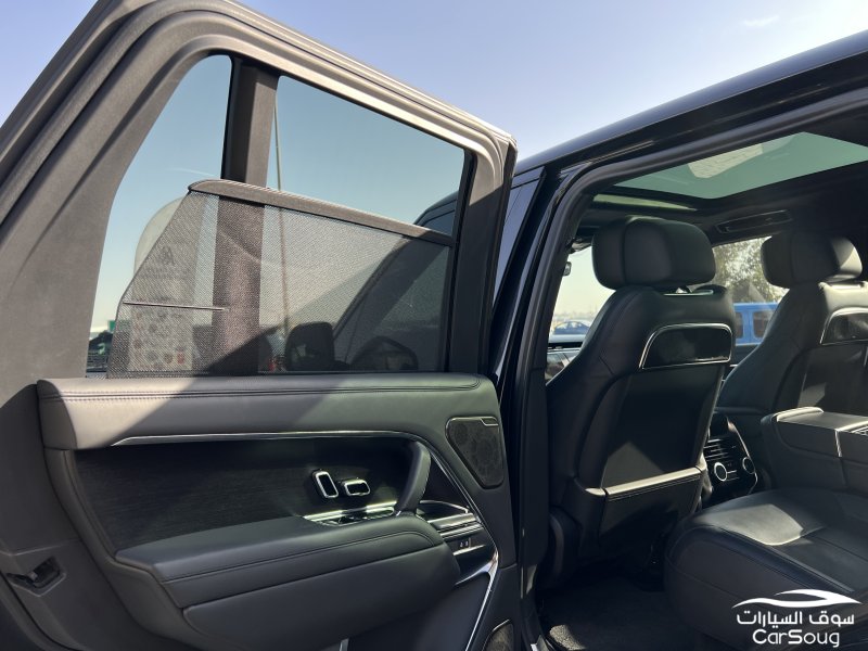 رنج روفر اوتوبيوجرافي بلاك اديشن موديل 2022