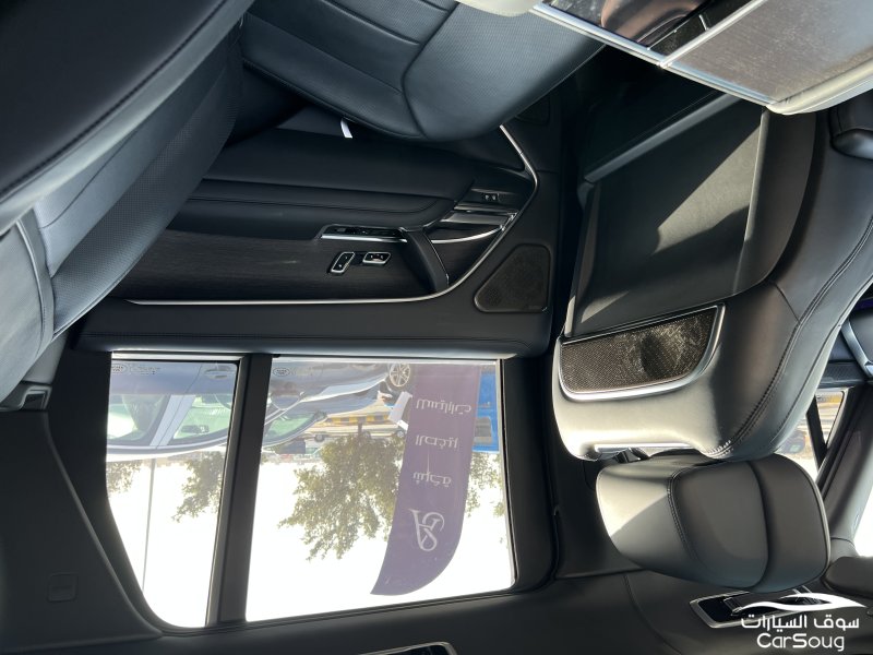 رنج روفر اوتوبيوجرافي بلاك اديشن موديل 2022