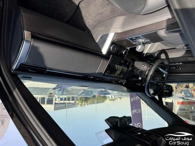 رنج روفر اوتوبيوجرافي بلاك اديشن موديل 2022