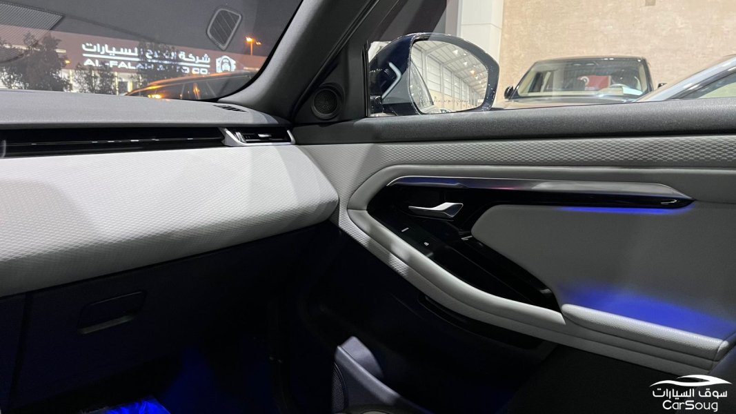 رنج روفر ايفوك 4 سلندر تيربو P200 آر داينمك موديل 2022