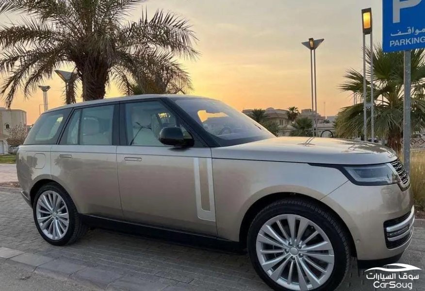 رنج روفر فوج فيرست اديشن موديل 2022 تحت الضمان