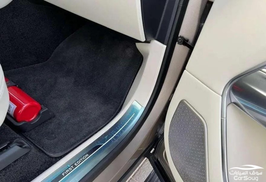 رنج روفر فوج فيرست اديشن موديل 2022 تحت الضمان