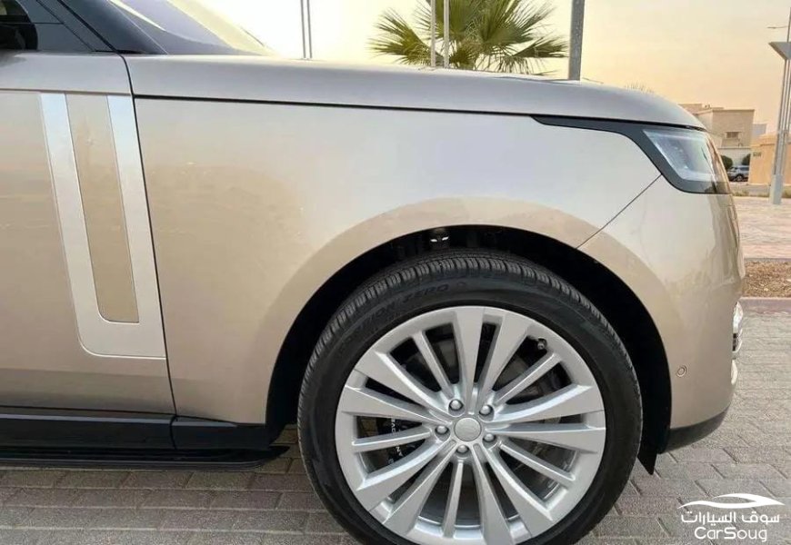 رنج روفر فوج فيرست اديشن موديل 2022 تحت الضمان