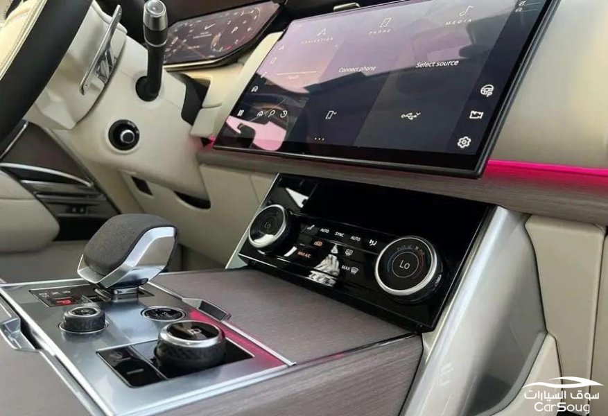 رنج روفر فوج فيرست اديشن موديل 2022 تحت الضمان