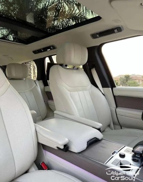 رنج روفر فوج فيرست اديشن موديل 2022 تحت الضمان