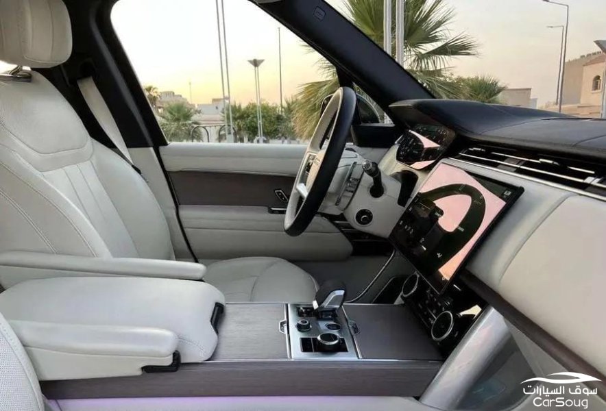 رنج روفر فوج فيرست اديشن موديل 2022 تحت الضمان