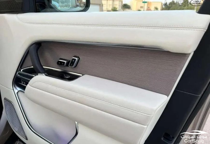 رنج روفر فوج فيرست اديشن موديل 2022 تحت الضمان