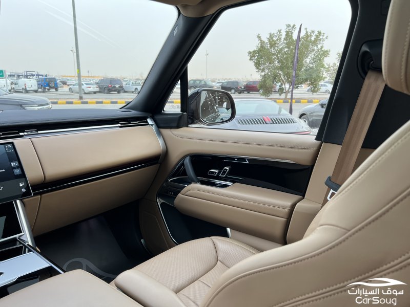 رنج روفر فوج بلاك اديشن موديل 2024