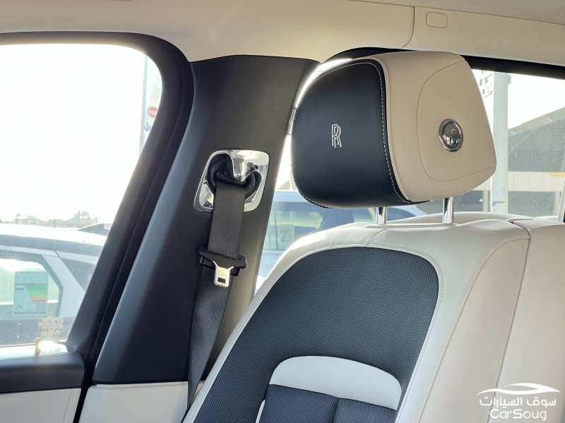 رولز رويس كولينان بلاك ايدج موديل 2021