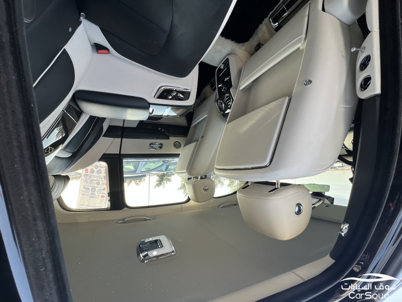 رولز رويس كولينان بلاك ايدج موديل 2021