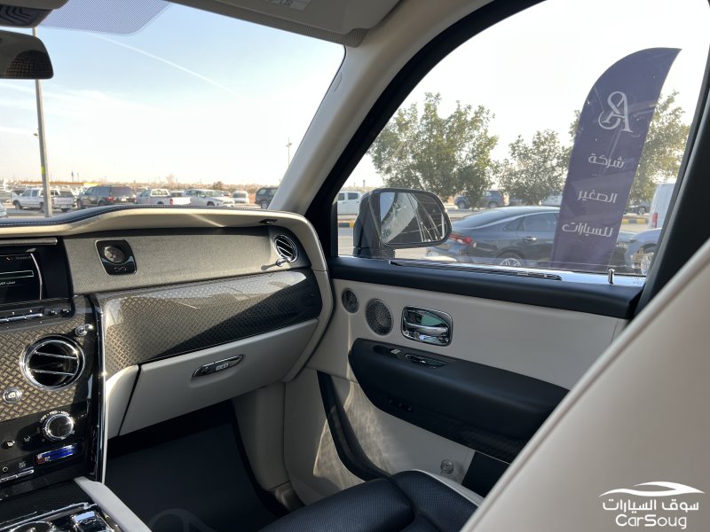 رولز رويس كولينان بلاك ايدج موديل 2021