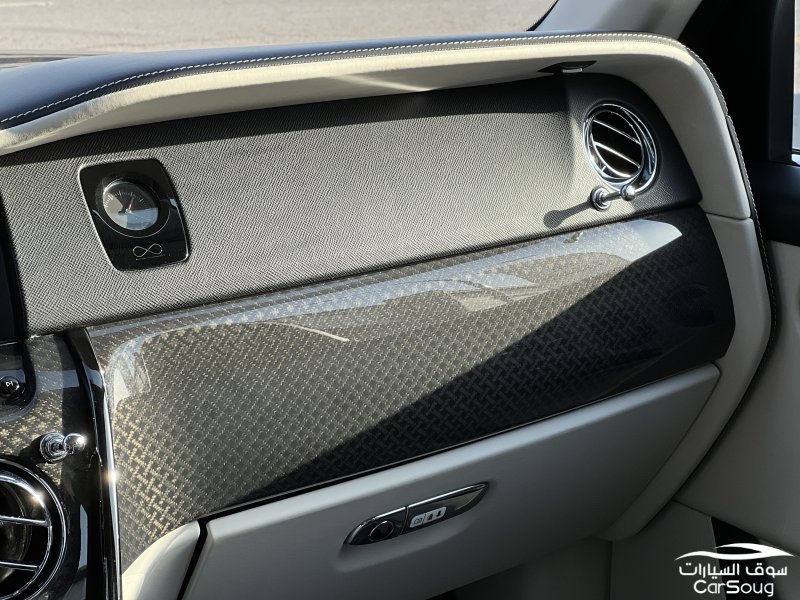 رولز رويس كولينان بلاك ايدج موديل 2021