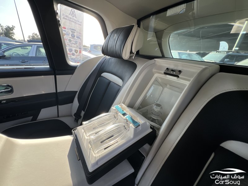 رولز رويس كولينان بلاك ايدج موديل 2021