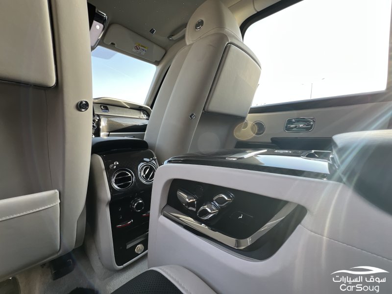 رولز رويس كولينان بلاك ايدج موديل 2021