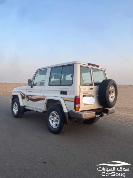 جيب ربع نظيف جدا موديل ٢٠٠٩