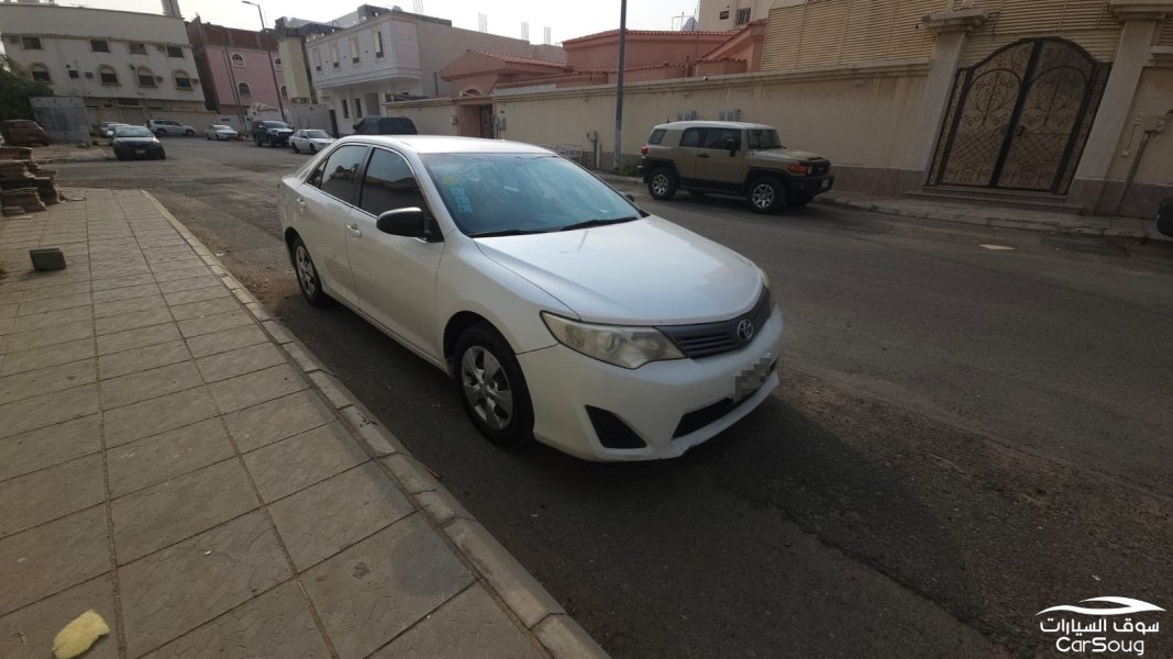 تويوتا كامري 2012 GL