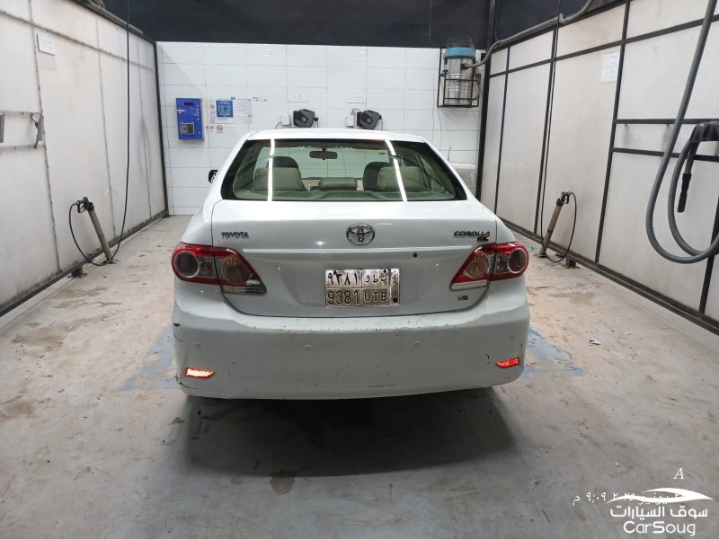 تويوتا كورولا xli نص فل موديل 2012